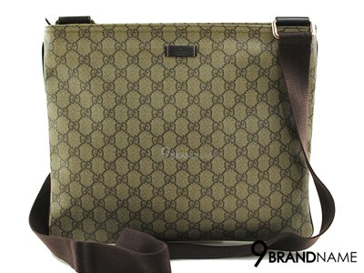 Gucci Massenger Crossbody Brown Canvas Size 35CM - Used Authentic Bag กระเป๋ากุชชี่ สะพายข้างผูชายสีน้ำตาล PVC  ไซส์ 35ซม ขายกระเป๋าของแท้มือสองสภาพดีค่ะ