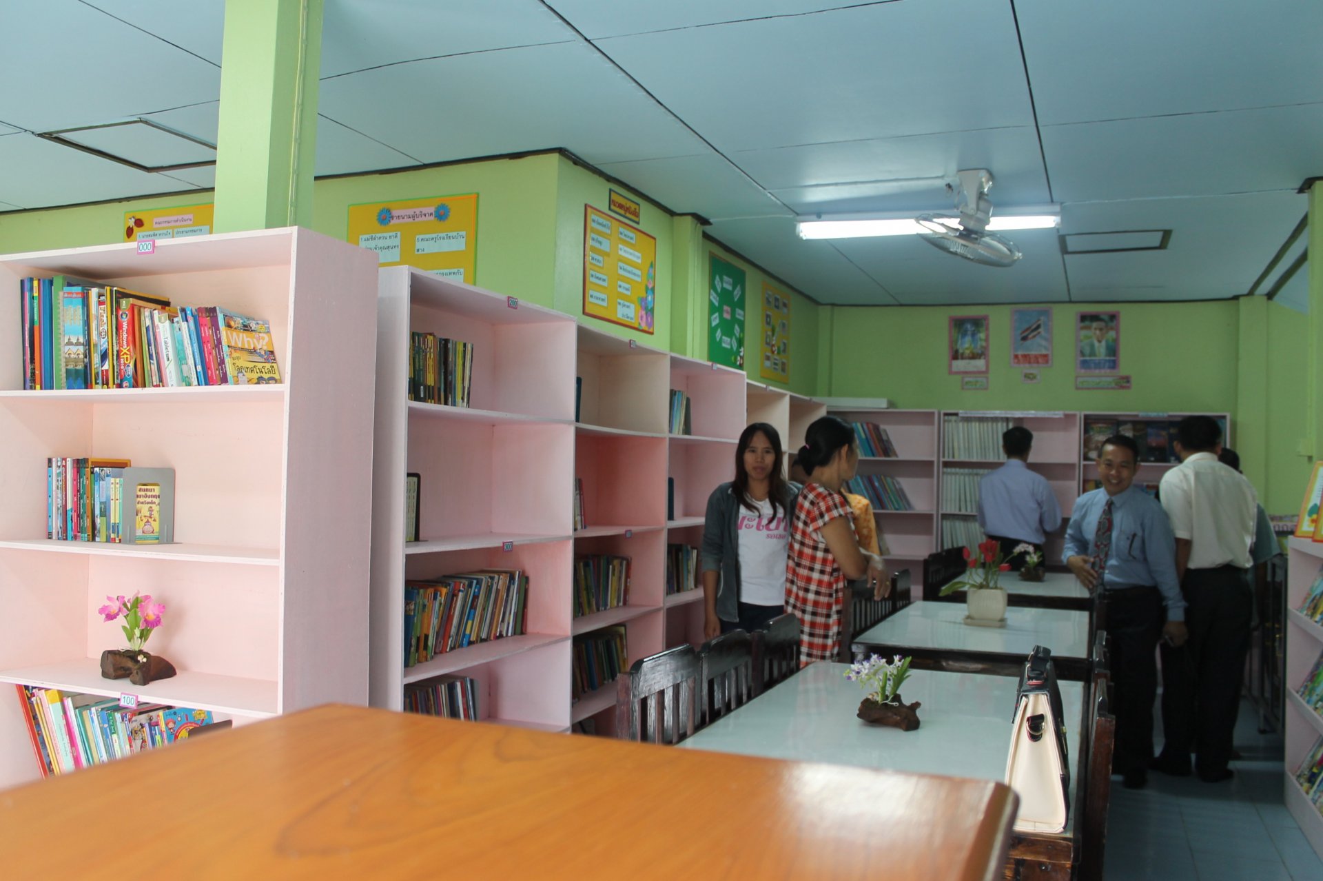 มอบห้องสมุดกรีนวิงให้โรงเรียนบ้านสาง อ.เมือง จ.พะเยา วันที่ 11 ก.ค. 2556