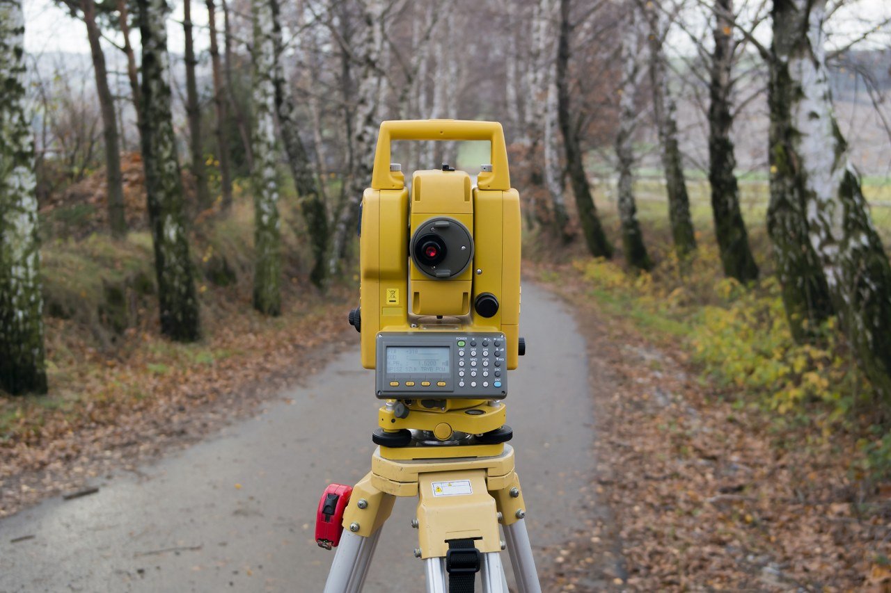 หลักการทำงานของกล้อง Total station กับเป้าปริซึม