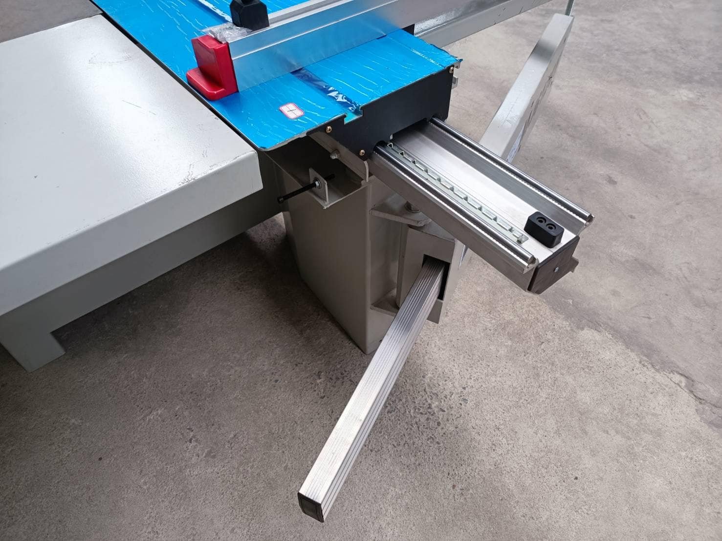 Sliding Table Saw Machine Hi-End - woodtechmc