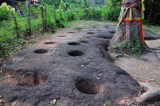 หลุมปริศนา เมืองโบราณศรีมโหสถ ใช้ทำปลาร้า? หลุมปริศนา เมืองโบราณศรีมโหสถ ใช้ทำปลาร้า?