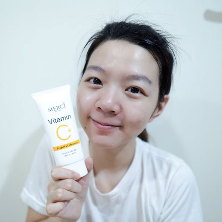 ผิวไบร์ท สะอาดล้ำลึก ด้วย เมอร์ซี่ เจลล้างหน้า สูตรวิตซี ผิวไบร์ท สะอาดล้ำลึก ด้วย เมอร์ซี่ เจลล้างหน้า สูตรวิตซี