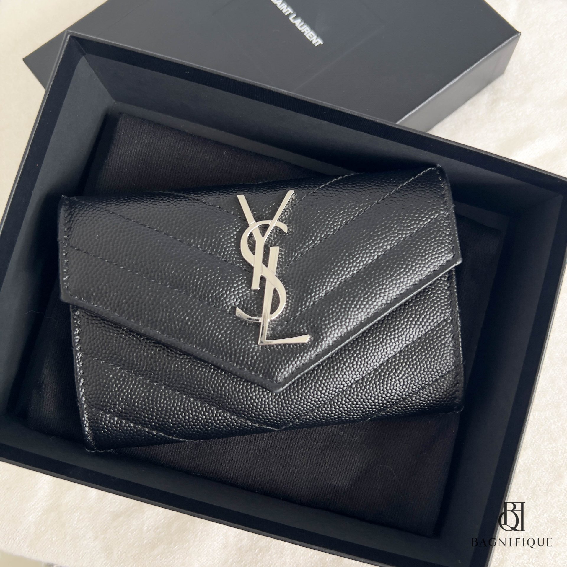 YSL WOC 7.5 CHEVRON BLACK SHW - bagnifiquethailand