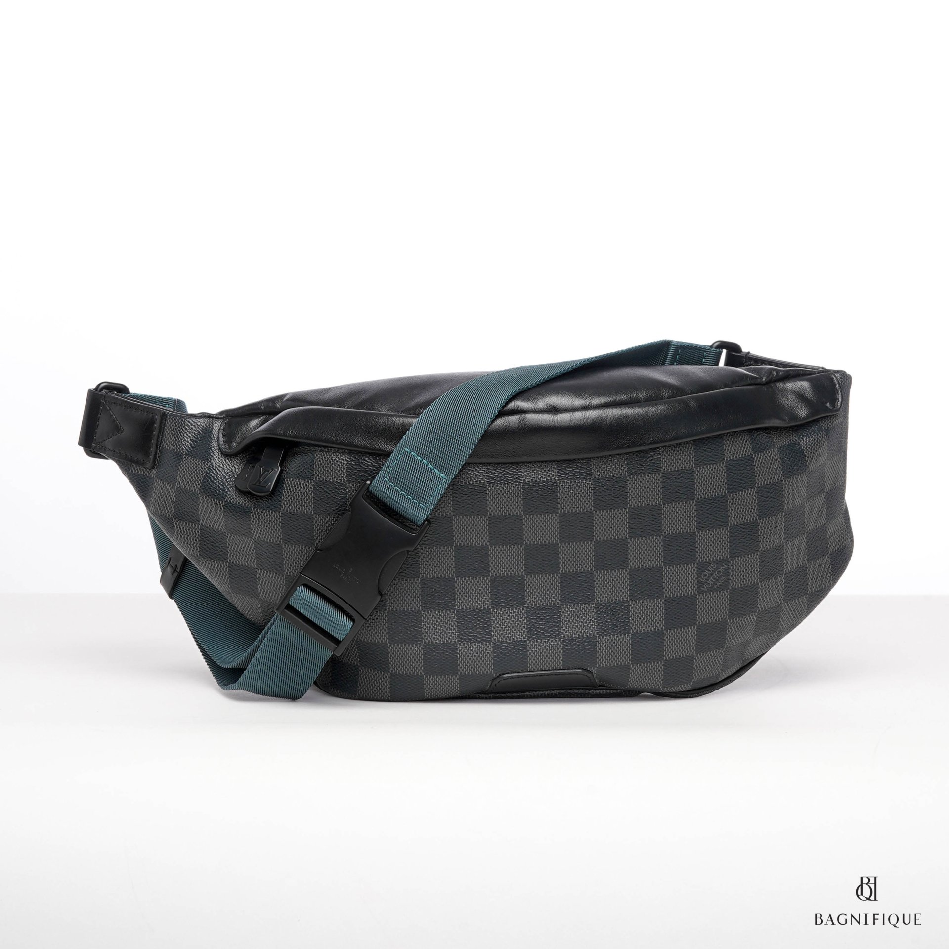 Louis Vuitton Discovery Bumbag Damier Graphite- waist bag Fanny