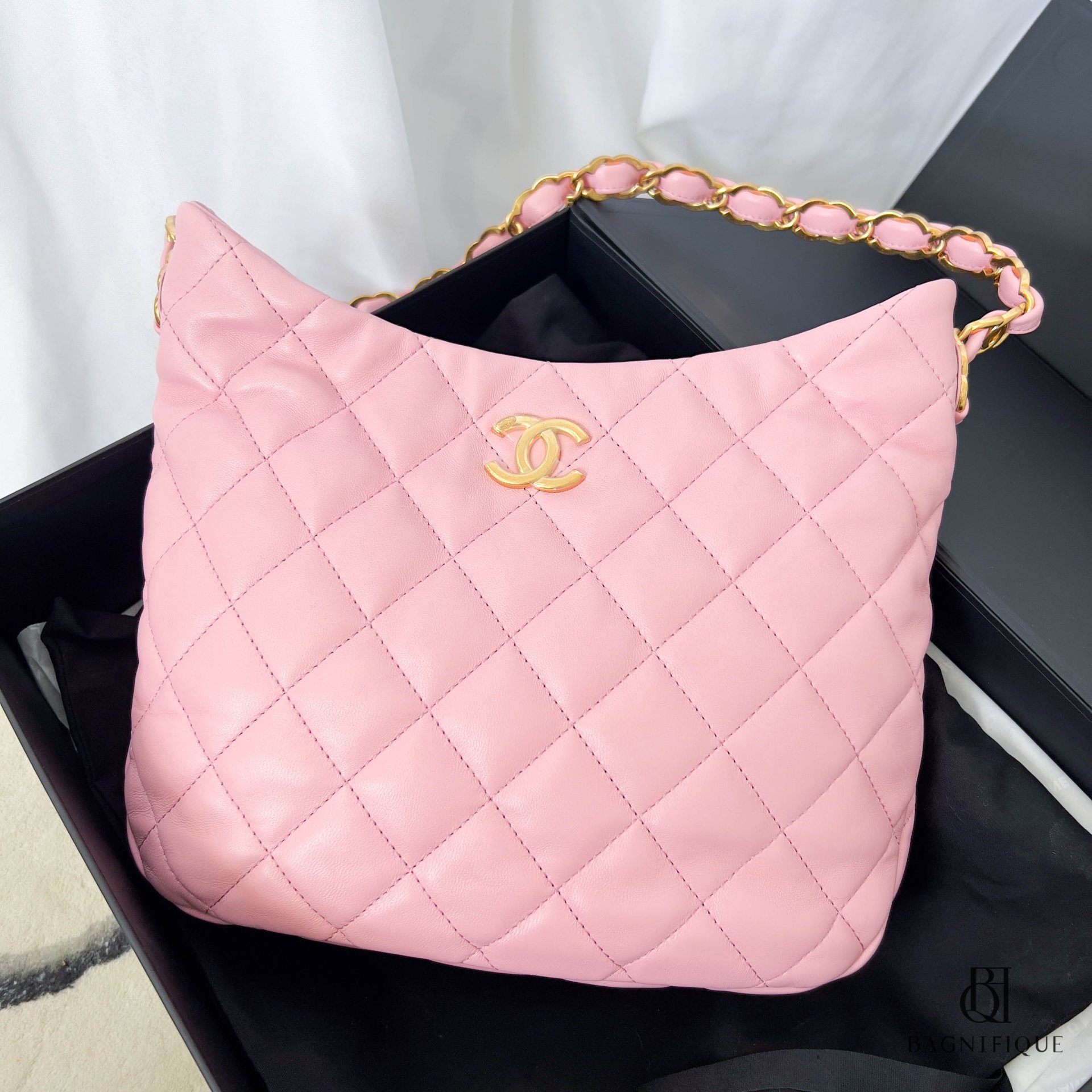 CHANEL HOBO 11 PINK LAMB GHW