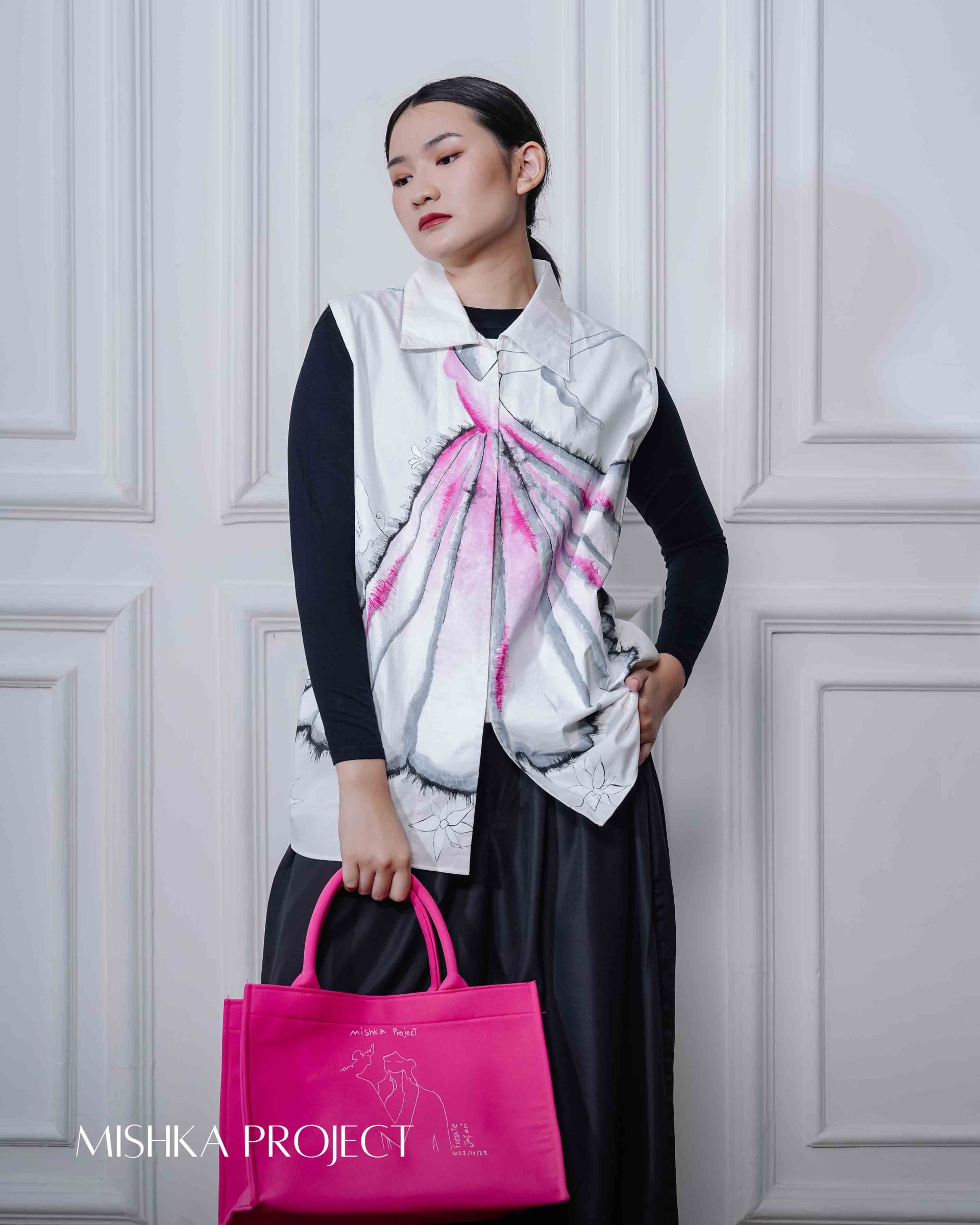 Hadia Painting Vest 1