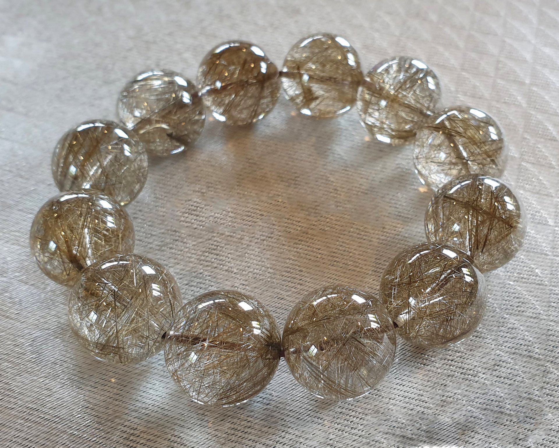 Silver Rutilated Quartz (ไหมเงิน) หินแห่งโชคลาภ เงินทอง Silver Rutilated Quartz (ไหมเงิน) หินแห่งโชคลาภ เงินทอง