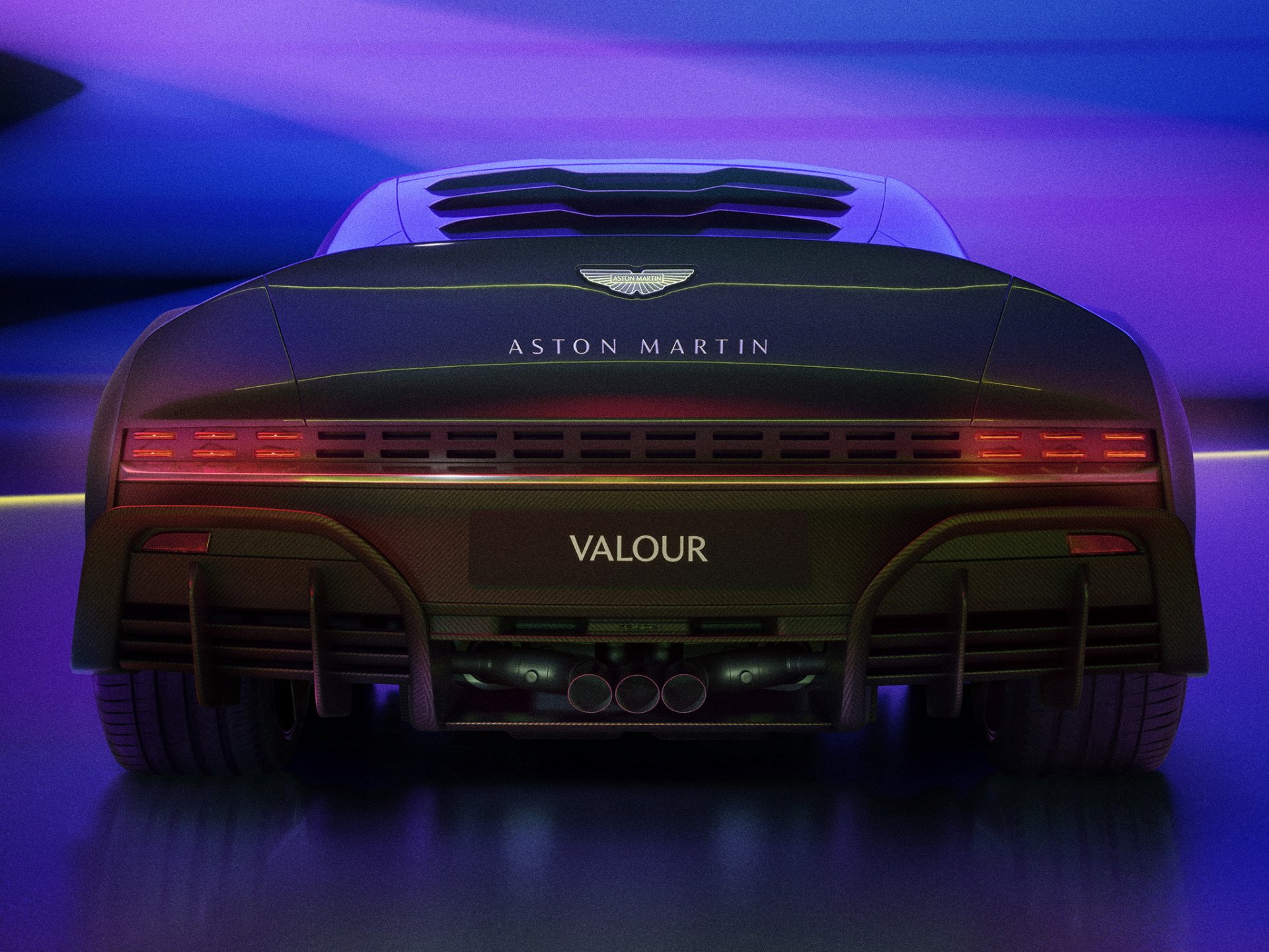 Aston Martin Valour รุ่นพิเศษ 110 คันในโลก ใช้เครื่อง V12 เกียร์แมนนวล 6 สปีด!!