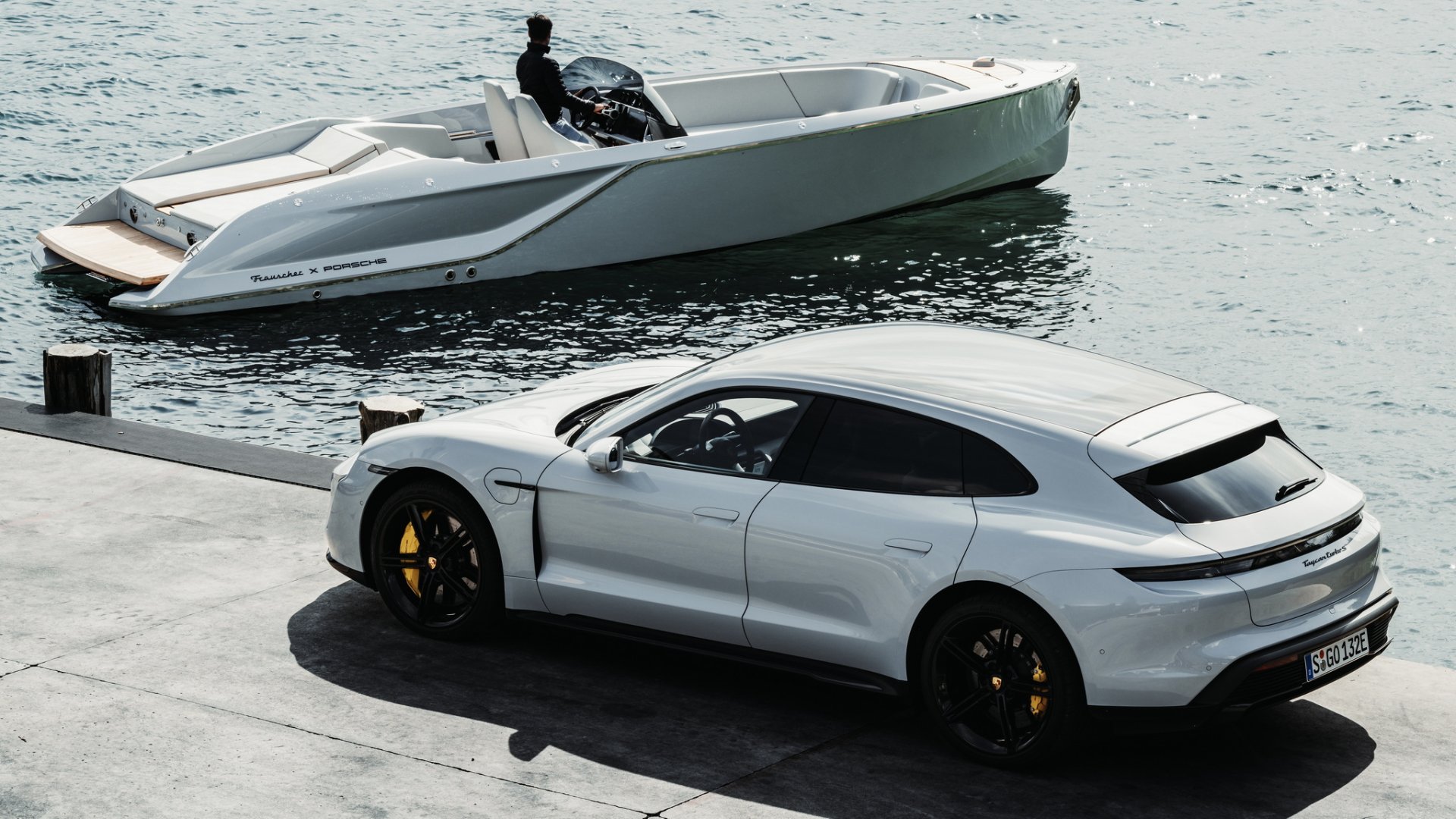 เผยโฉม! เรือไฟฟ้า Frauscher x Porsche 850 Fantom Air ขับเคลื่อนด้วยเทคโนโลยีจากรถ Porsche Macan  