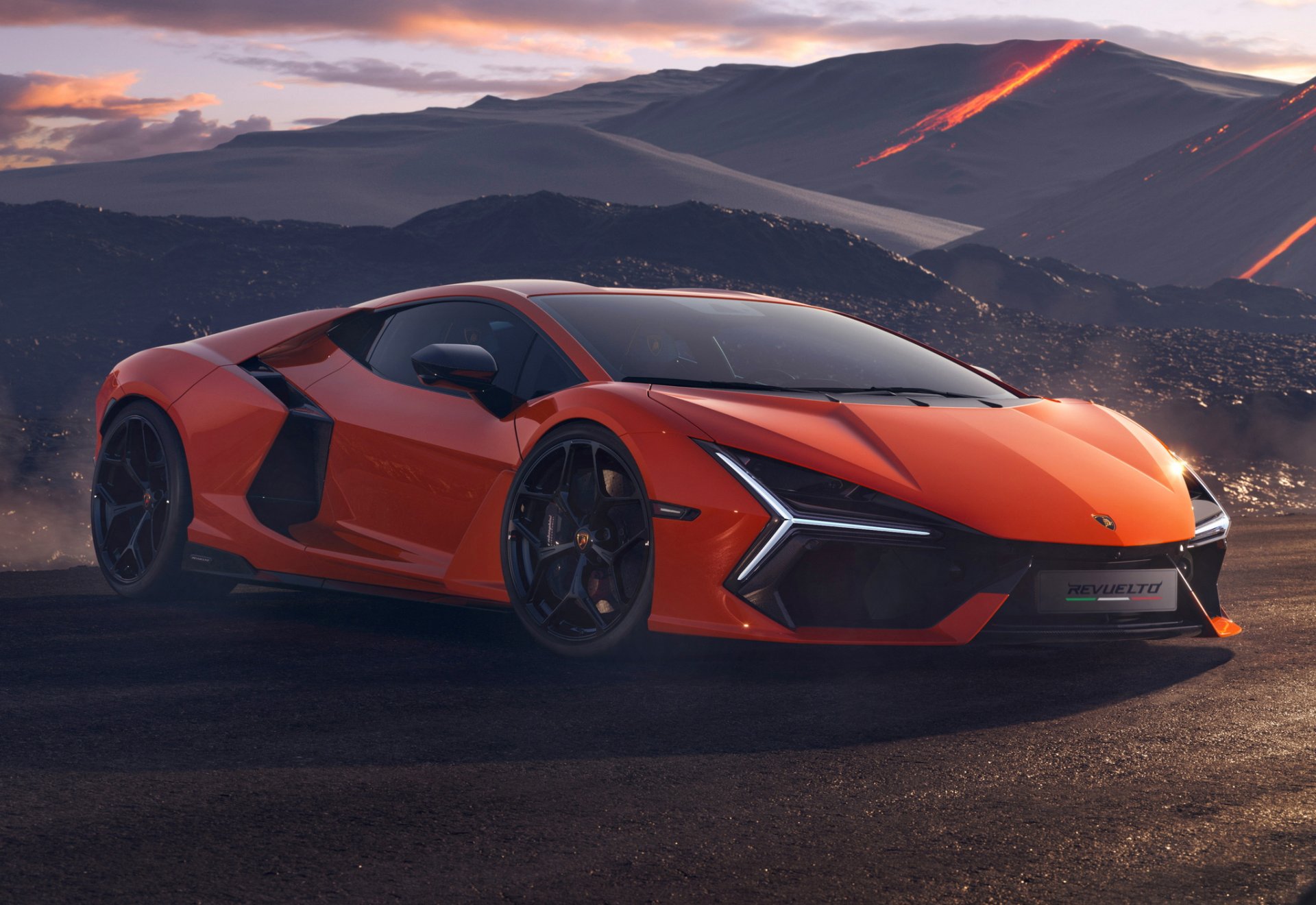 เผยโฉม!! Lamborghini Revuelto กระทิงปลั๊กอินไฮบริด V12 รุ่นแรก 1,015 แรงม้า