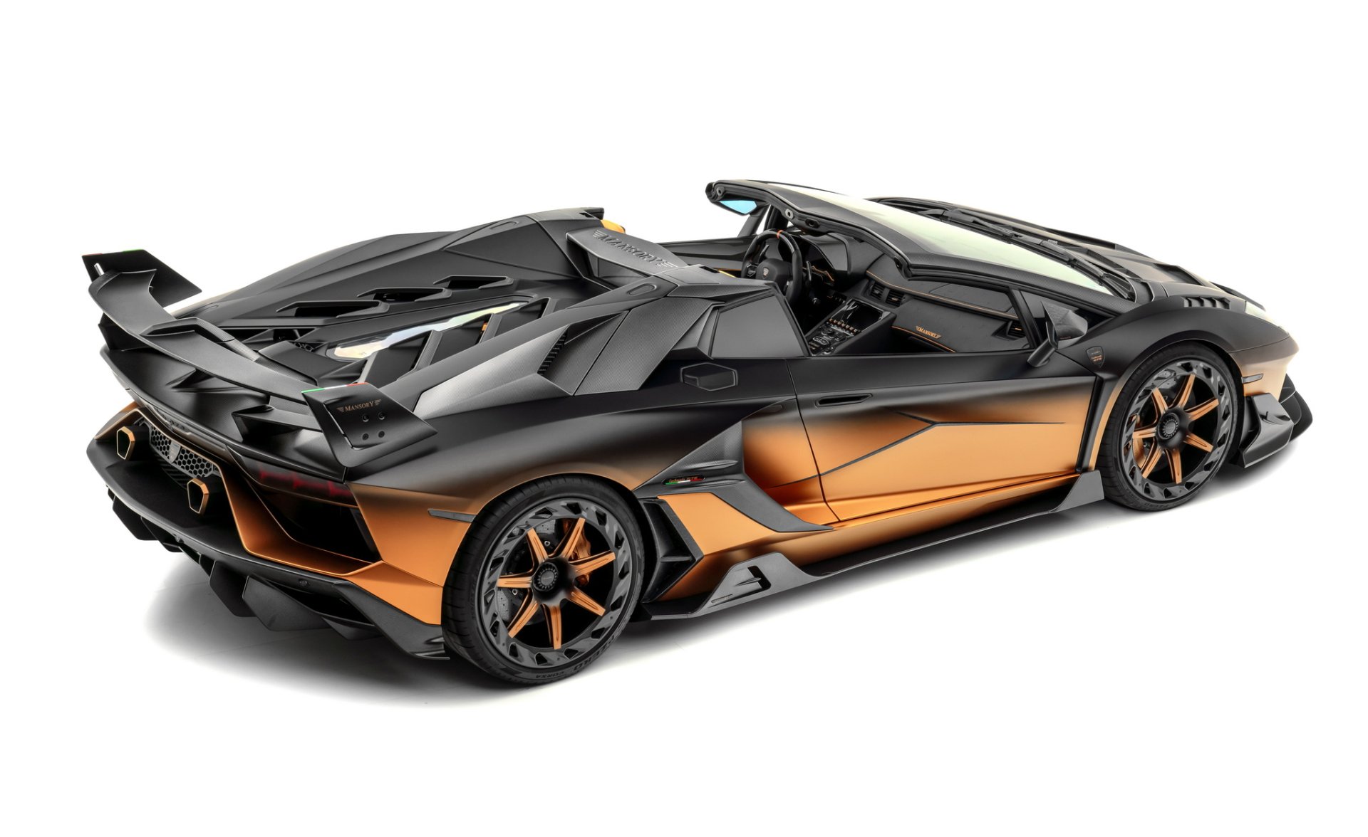 Mansory Carbonado GTS ชุดแต่งหนึ่งเดียวส่งท้าย Aventador