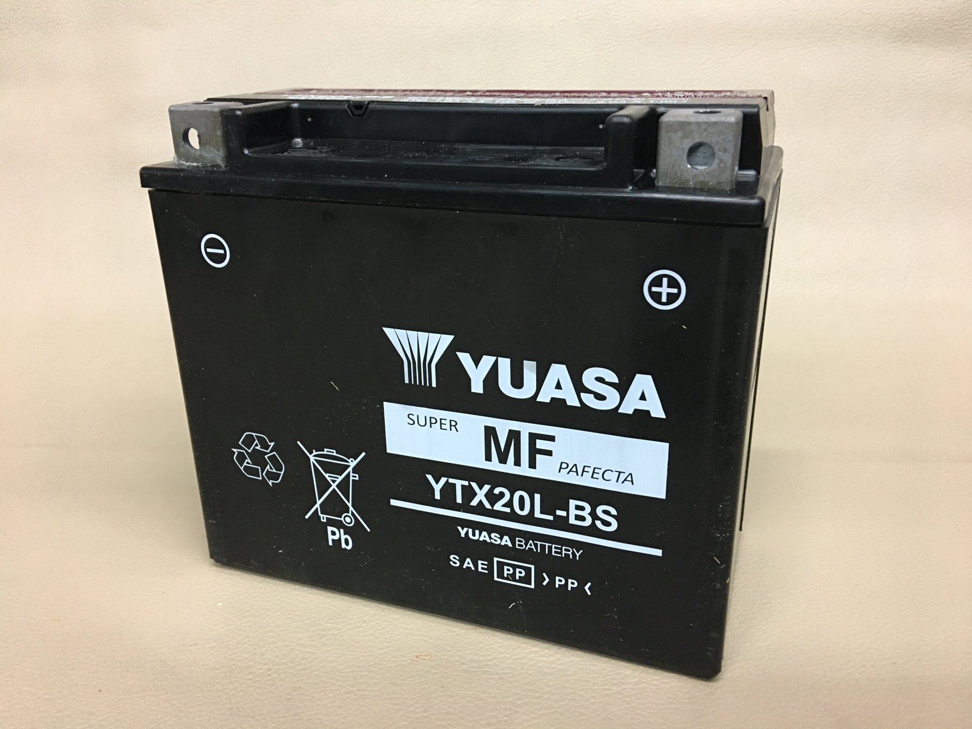 Batteria Moto OKYAMI OTX20L-BS Compatibile YUASA YTX20L-BS, 12V 18AH 270CCA, Per Harley Davidson Fat Boy 1450cc 2000-2006 – Senza Manutenzione