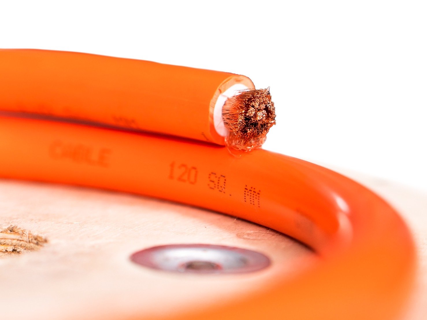 สายเชื่อม 120 sq mm สายเครื่องเชื่อมไฟฟ้า  สายตู้เชื่อมไฟฟ้า สายเชื่อม 120 sq mm สายเครื่องเชื่อมไฟฟ้า  สายตู้เชื่อมไฟฟ้า