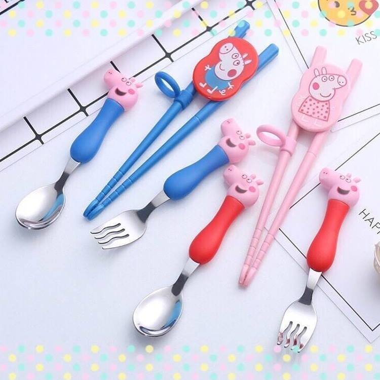 ชุดช้อนส้อมสแตนเลสและตะเกียบหัดคีบ Peppa Pig