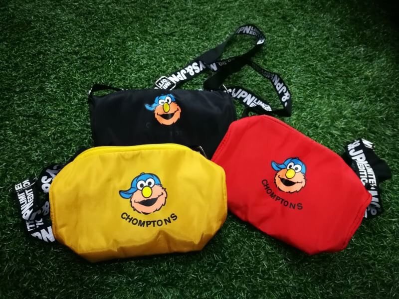 กระเป๋าสะพายข้าง Elmo 
