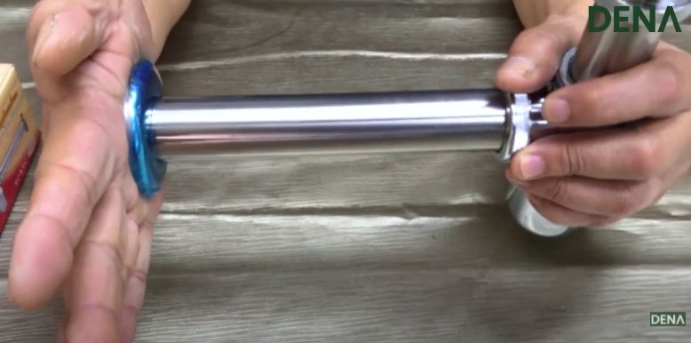 ใส่บังอาย ท่อน้ำทิ้ง , ท่อน้ำทิ้งอ่างล้างหน้า , ท่อน้ำทิ้งกระปุก , พีเทป , P-Trap