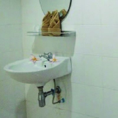 อุปกรณ์ในห้องน้ำ อุปกรณ์ในห้องน้ำ , ห้องน้ำ