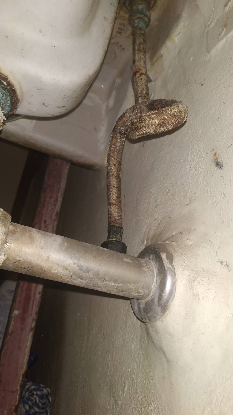 สายน้ำดี , สายน้ำดีใยแก้ว , สายน้ำดีสแตนเลส , สายน้ำดีรั่ว , การเปลี่ยนสายน้ำดี สายน้ำดีสแตนเลสถัก