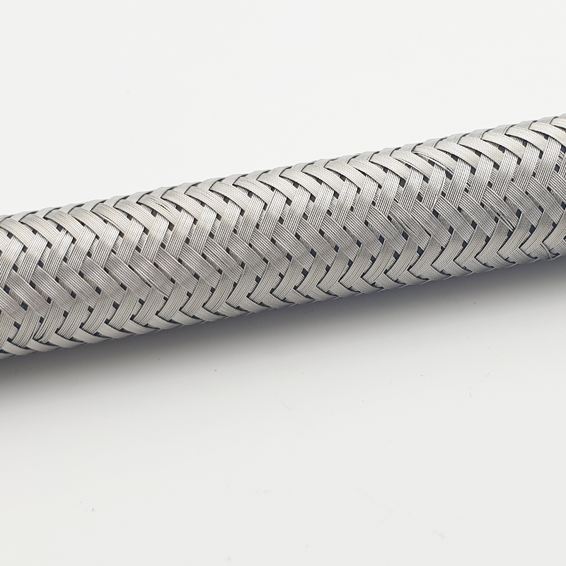 สายน้ำดี , สายน้ำดีใยแก้ว , สายน้ำดีสแตนเลส , สายน้ำดีรั่ว , การเปลี่ยนสายน้ำดี สายน้ำดี