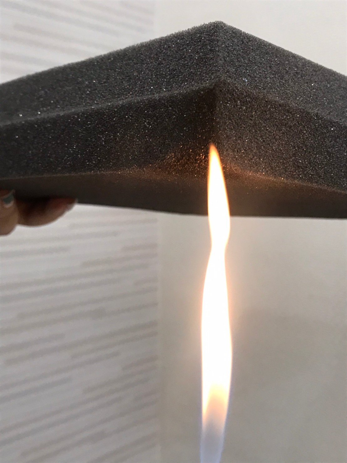 ฟองน้ำไม่ลามไฟ (Flame Retardant Foam)