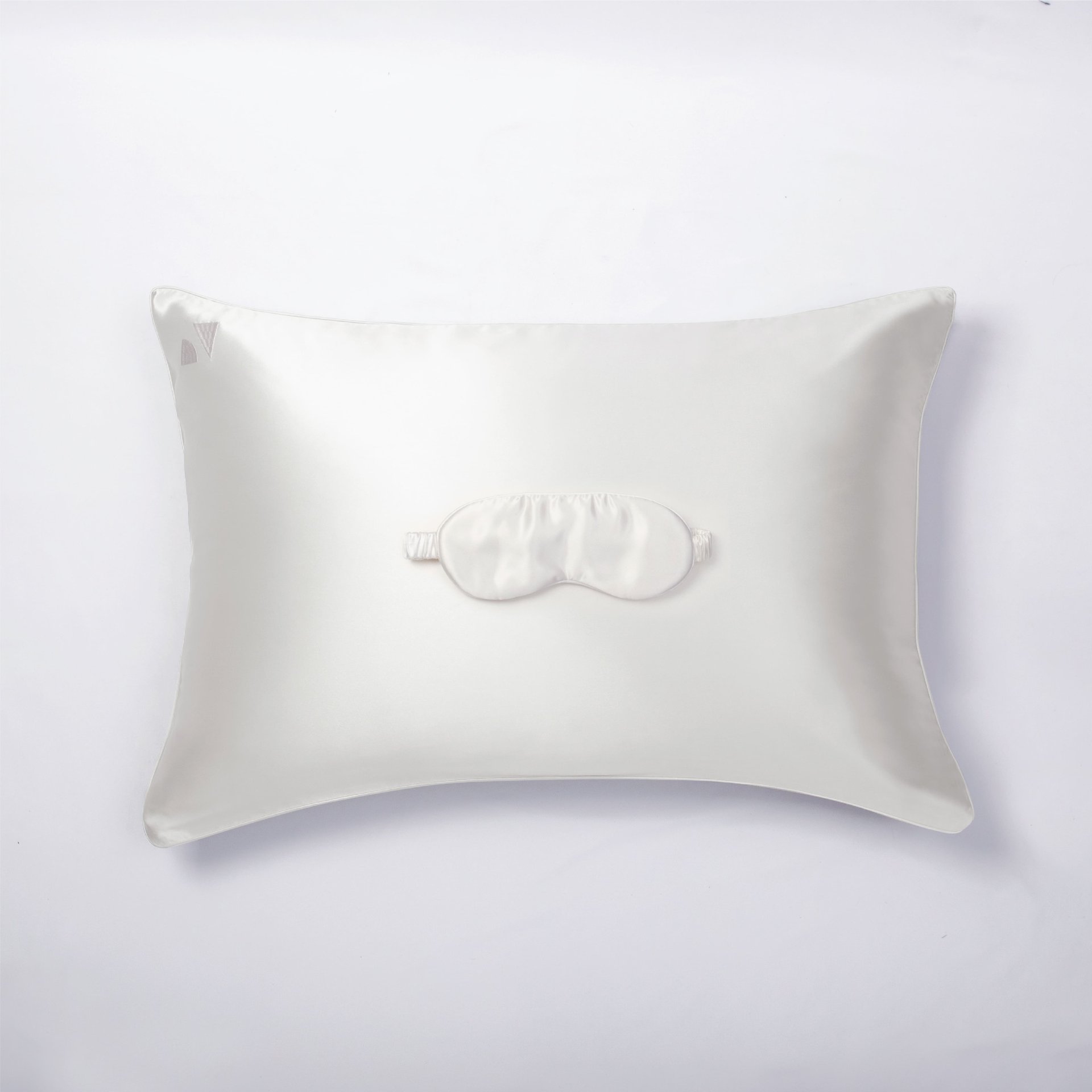 Mulberry Silk Eye Mask & Pillow Case behouse