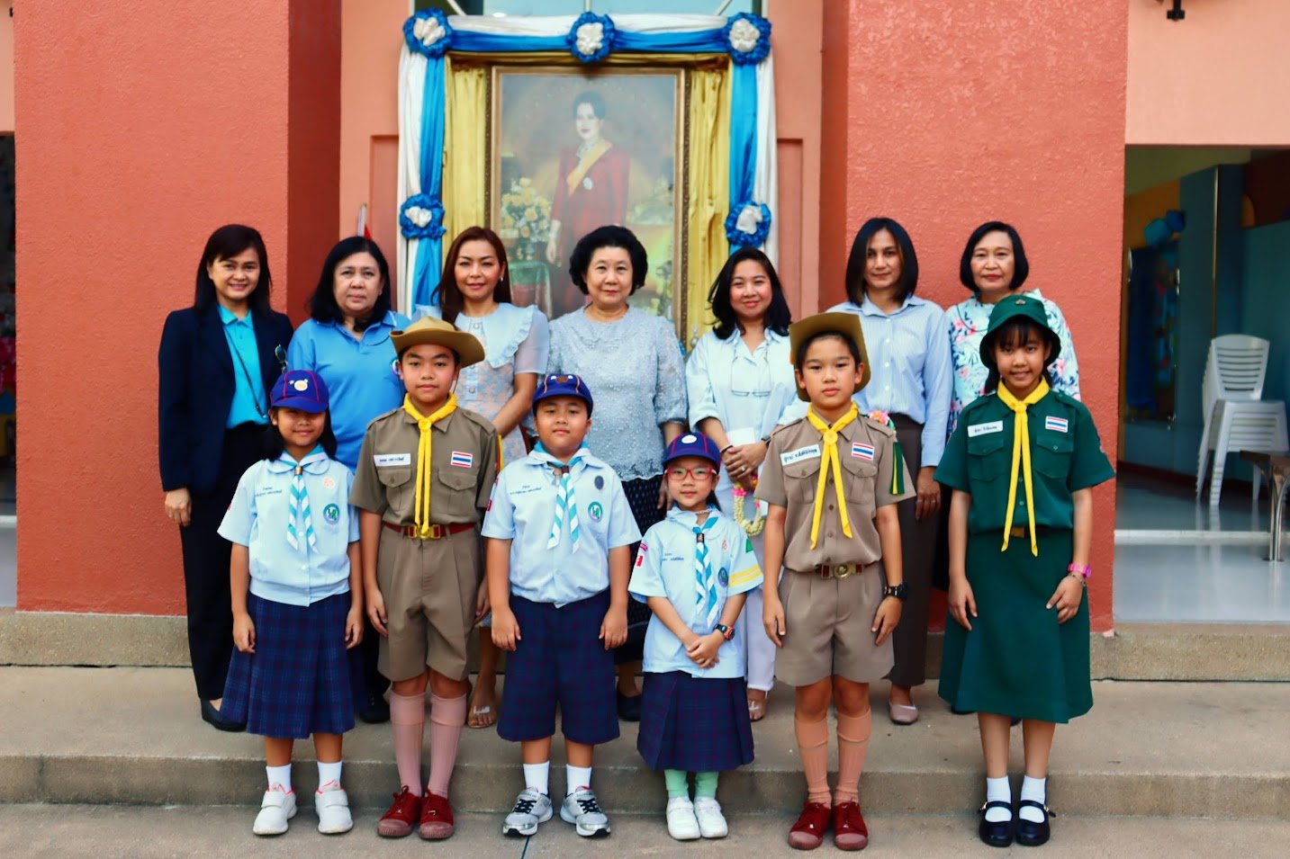 ผู้บริหาร ครู นักเรียนและผู้ปกครอง ร่วมถวายพระพร เนื่องในวันแม่แห่งชาติ ประจำปี 2566