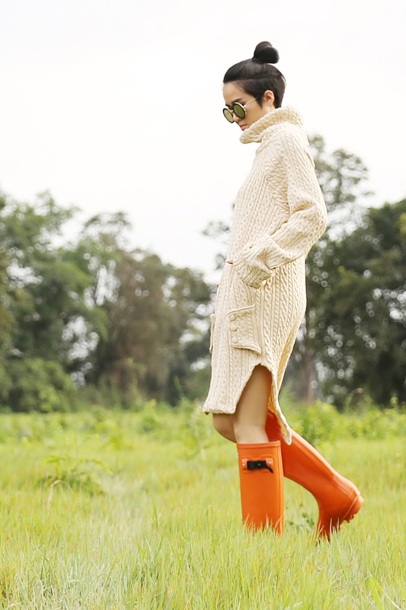 สตรีทแฟชั่น  Vanilla Oversized Turtleneck Sweater Dress by WLS
