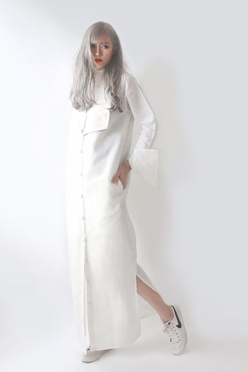 สตรีทแฟชั่น  White Nominal Victorian Maxi Dress by WLS