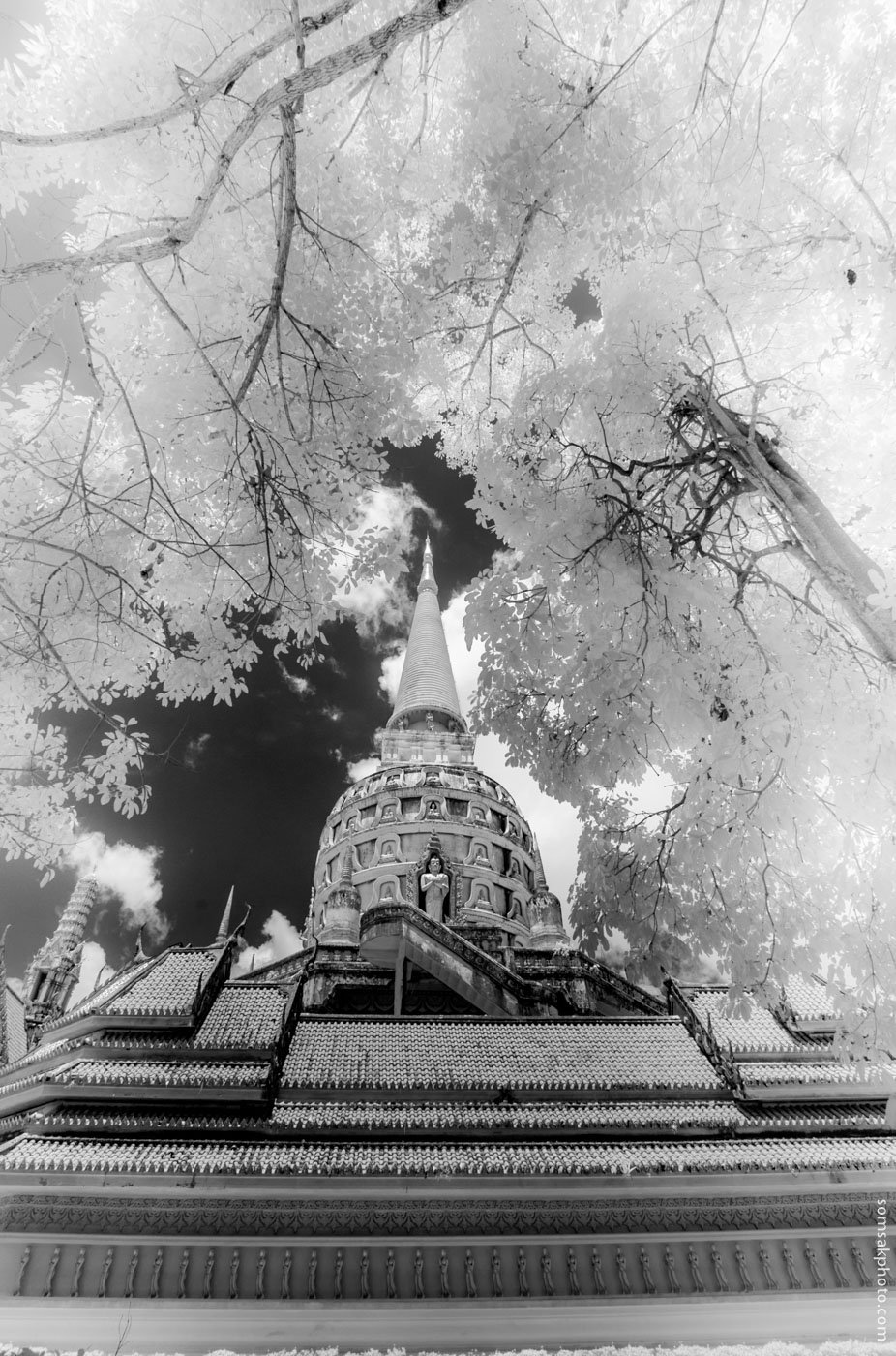 กระบี่ มีมากกว่า ภูเขา ทะเล และผู้คนน่ารัก...  #infrared #กระบี่