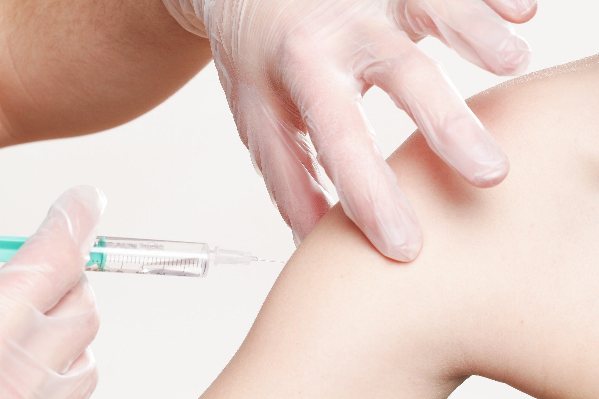 VACCINE TOURISM ประเทศที่สามารถเดินทางเข้าแล้วได้ฉีดวัคซีนฟรีสำหรับชาวต่า