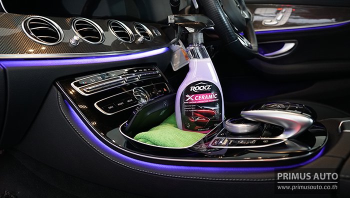 สเปรย์เคลือบฟิล์มแก้ว ROCKZ X CEREAMIC ฉีดทำความสะอาดพร้อมเคลือบภายในรถยนต์ New Mercedes Benz E Class