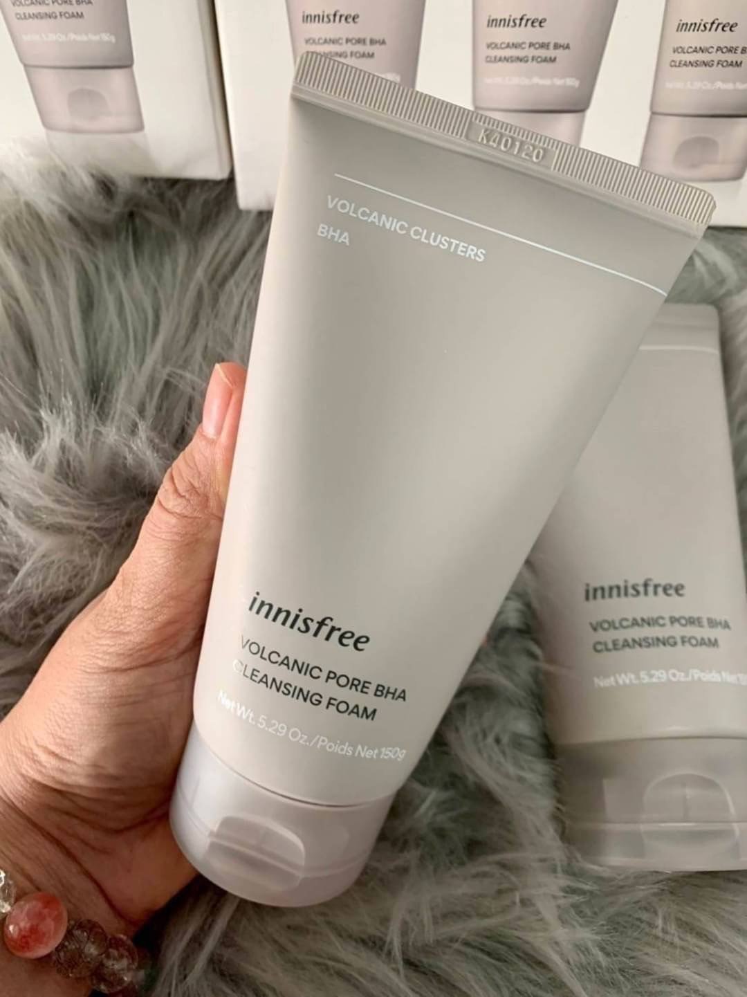 Innisfree Volcanic BHA Cleansing Foam - brandnamechanchisa