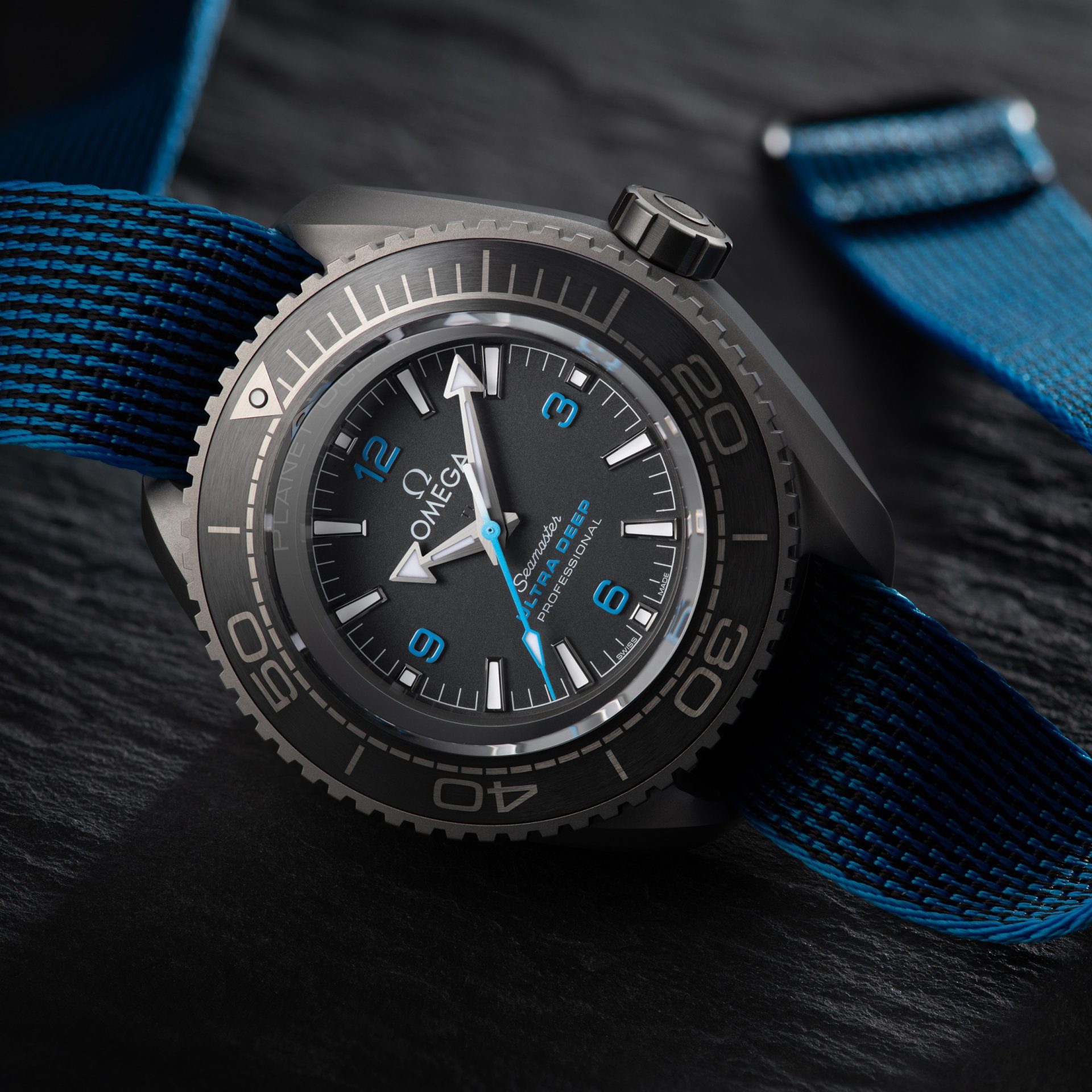 OMEGA Seamaster Planet Ocean Ultra Deep Professional
