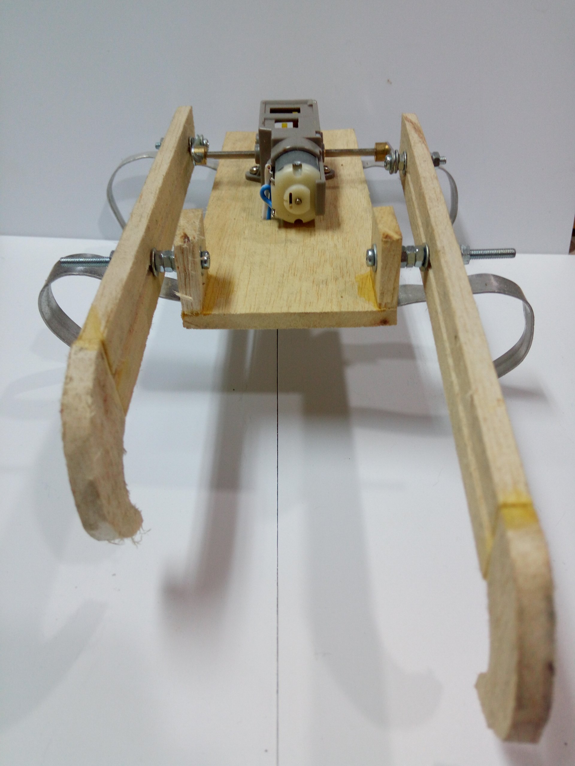 ชุดคิตหุ่นยนต์ปีนบันได(ไม้) (พร้อมส่ง 07/04/66)