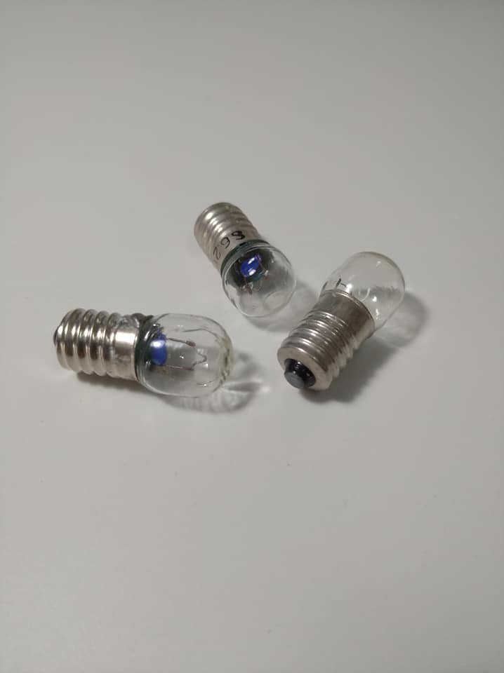 หลอดไส้ Flashlight bulbs 6.2 V