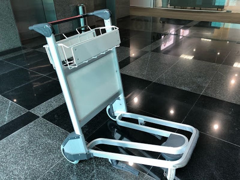 Cách chọn mua và quy trình sử dụng xe đẩy hành lý sân bay