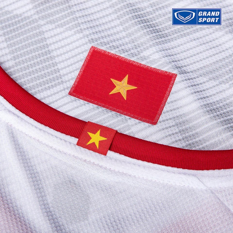 2020 Vietnam National Team Genuine Official Football Soccer Jersey Shirt  Home Red - Player Version - thailandoriginalmade