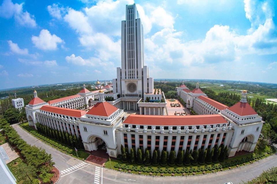 Assumption University of Thailand - newmuangthong