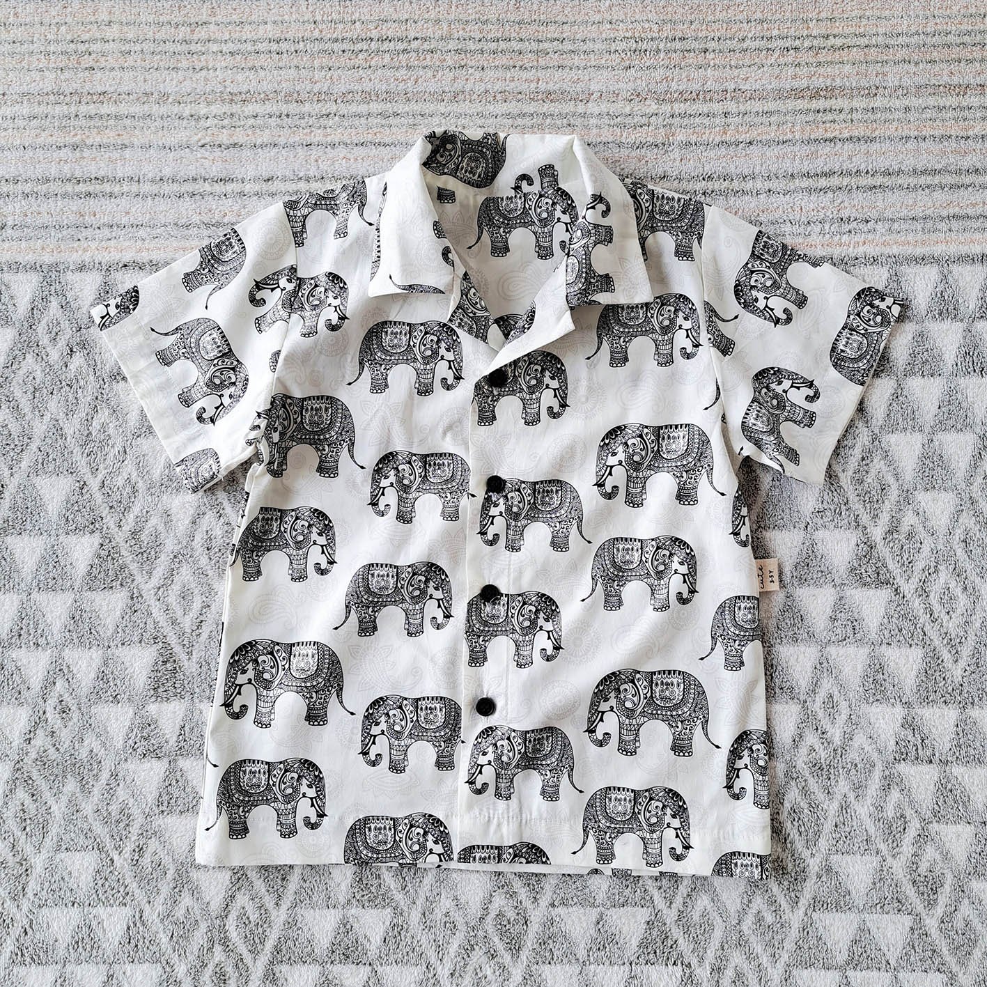 เด็กชาย-หญิง เสื้อเชิ๊ต 100% ผ้าคอตตอนพิมพ์ลายช้างสีขาว