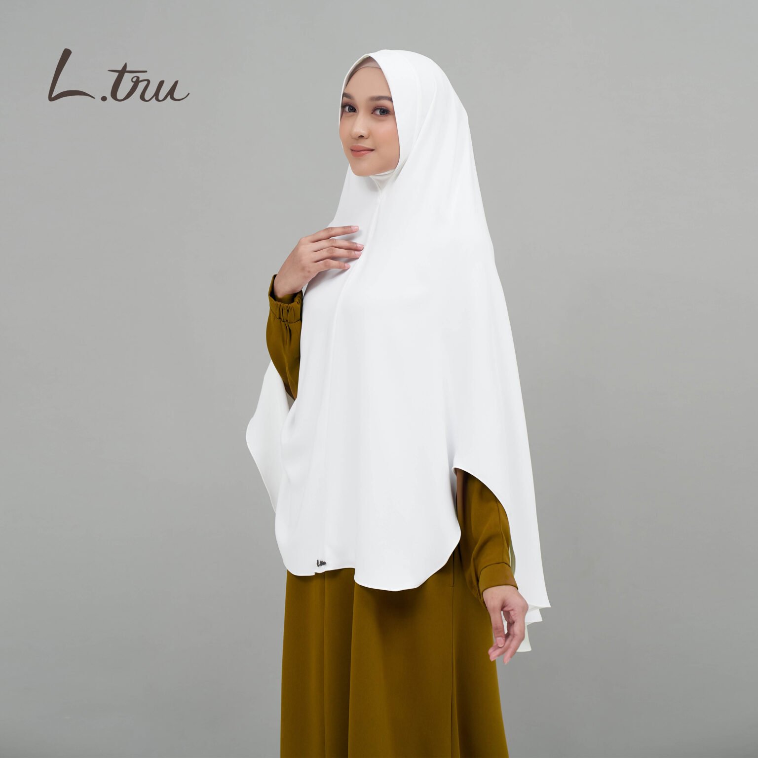 L.tru – Bergo Panjang Side Curved With Soft Pad