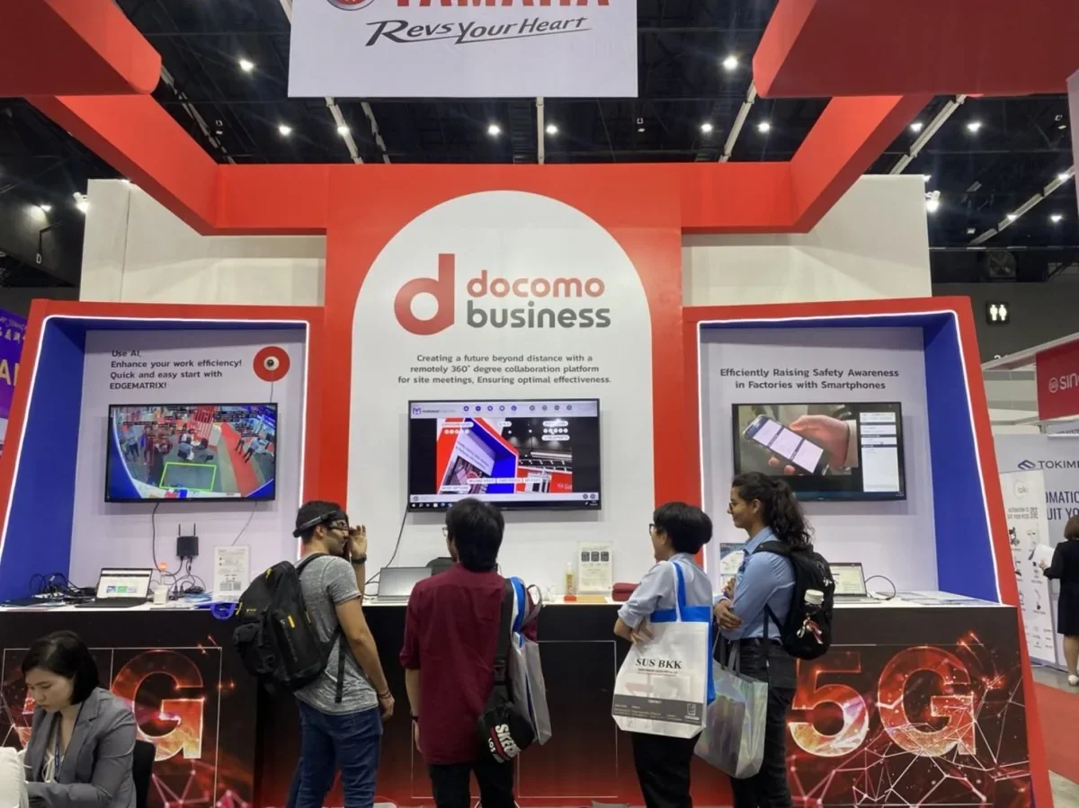 บูธ Mobile Innovation / docomo business
