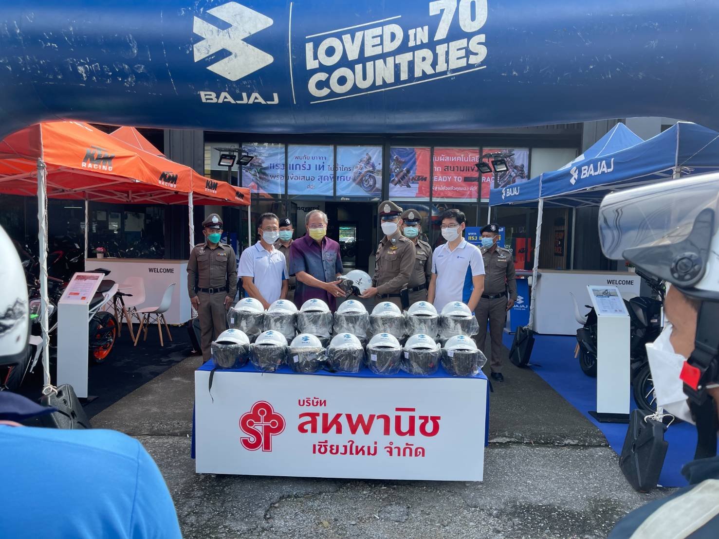 ร่วมกิจกรรมรณรงค์ความปลอดภัยบนถนน ร่วมกิจกรรมรณรงค์ความปลอดภัยบนถนน