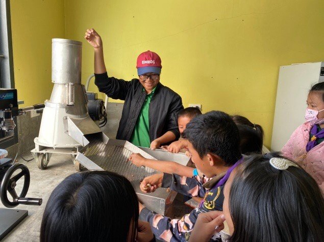 วช. ส่งเสริม มก.ผลิตเครื่องกะเทาะเมล็ดแมคคาเดเมีย เพิ่มมูลค่า สู่ภาคอุตสาหกรรม วช. ส่งเสริม มก.ผลิตเครื่องกะเทาะเมล็ดแมคคาเดเมีย เพิ่มมูลค่า สู่ภาคอุตสาหกรรม