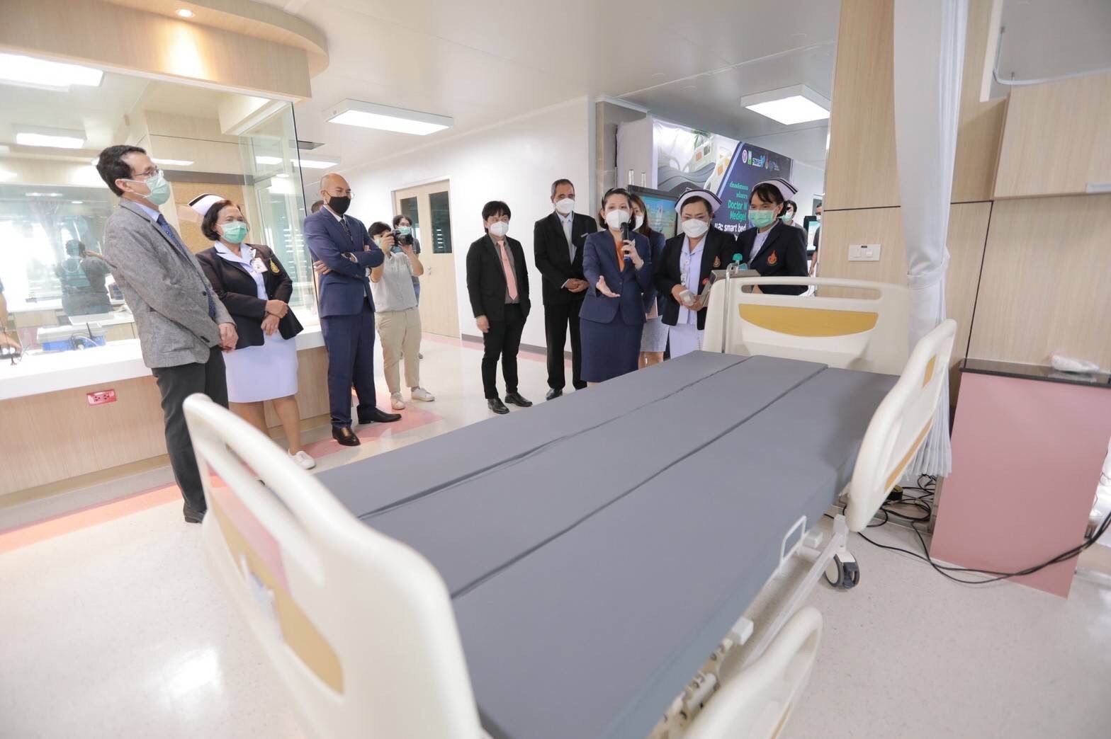วช. ร่วมกับ มทร.อีสาน และ มอ. ส่งมอบนวัตกรรม “ระบบ software smart bed ควบคุมเตียงพลิกตะแคงและเบาะเจลยางพาราป้องกันแผลกดทับ Doctor N Medigel” วช. ร่วมกับ มทร.อีสาน และ มอ. ส่งมอบนวัตกรรม “ระบบ software smart bed ควบคุมเตียงพลิกตะแคงและเบาะเจลยางพาราป้องกันแผลกดทับ Doctor N Medigel”