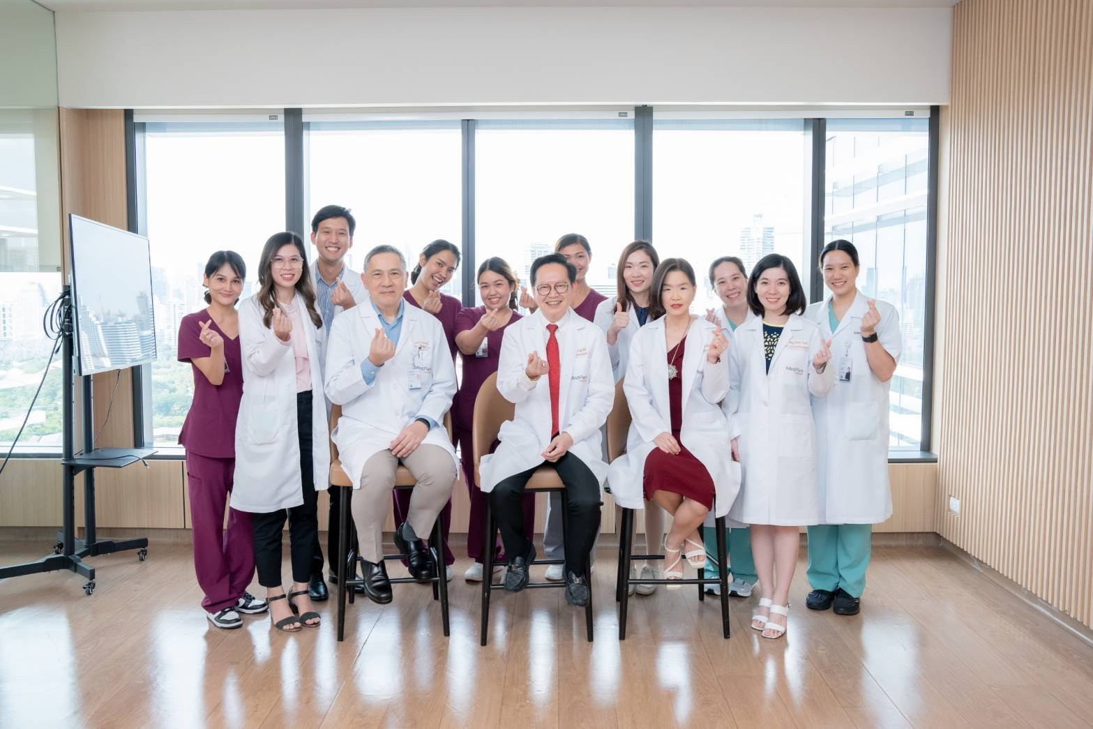 เปิดแล้ว..! ศูนย์รักษาผู้มีบุตรยาก เมดพาร์ค ไอวีเอฟ พร้อมดูแล “คนอยากมีลูก”ด้วยทีมแพทย์ผู้ชำนาญและเทคโนโลยีช่วยการเจริญพันธุ์ เปิดแล้ว..! ศูนย์รักษาผู้มีบุตรยาก เมดพาร์ค ไอวีเอฟ พร้อมดูแล “คนอยากมีลูก”ด้วยทีมแพทย์ผู้ชำนาญและเทคโนโลยีช่วยการเจริญพันธุ์