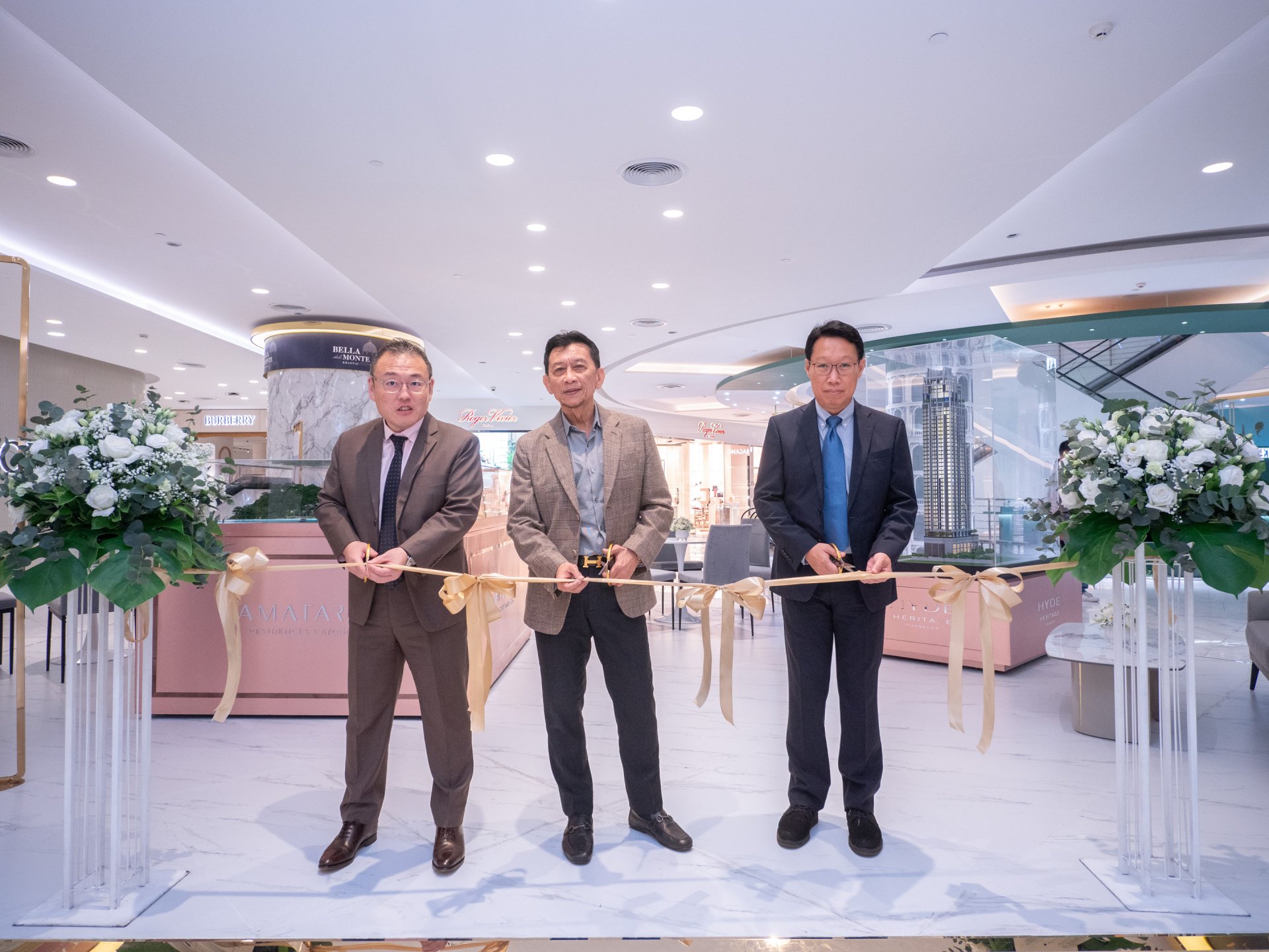 GRAND - PF - SUMITOMO ผนึกกำลัง เปิด Grande Lounge กลางเมืองห้างเอ็มโพเรียม ตอบรับกระแสนักลงทุนทั้งไทยและต่างชาติ ร่วมสัมผัส 3 โครงการสุดหรู มูลค่ารวมกว่า 1 หมื่นล้านบาท