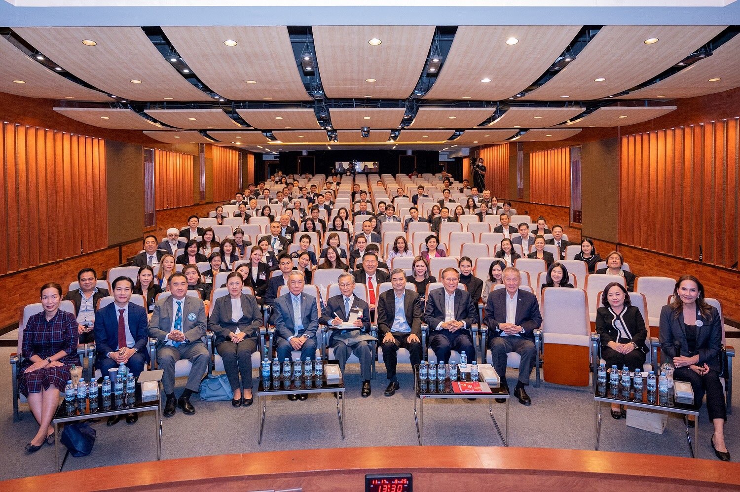 iSAB ติดอาวุธสร้างหัวใจผู้นำธุรกิจ กับ หลักสูตร THE MASTER “นักบริหารยุทธศาสตร์ธุรกิจเชิงบวก” รุ่นที่ 8 iSAB ติดอาวุธสร้างหัวใจผู้นำธุรกิจ กับ หลักสูตร THE MASTER “นักบริหารยุทธศาสตร์ธุรกิจเชิงบวก” รุ่นที่ 8