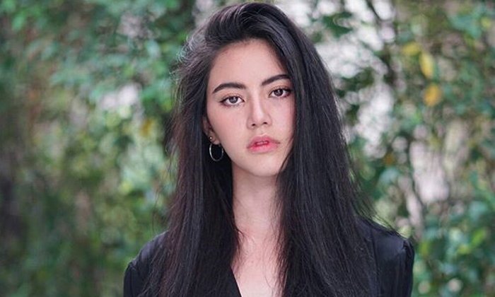 ใหม่ ดาวิกา ดราม่าเรียนนาน 7 ปี ถูกเทียบซุปตาร์คนอื่น ใหม่ ดาวิกา ดราม่าเรียนนาน 7 ปี ถูกเทียบซุปตาร์คนอื่น