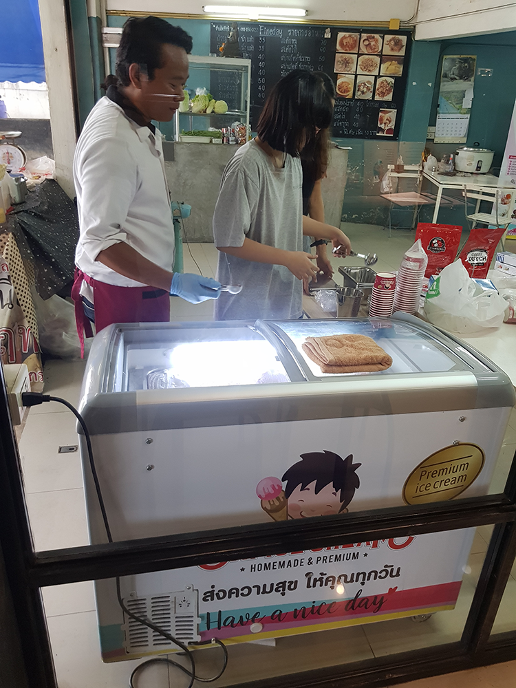 ร้านไอศครีม_ร้านไอศครีมที่อร่อย_ร้านไอศครีมที่อร่อยที่สุดในไทย_เดย์ไอศครีม