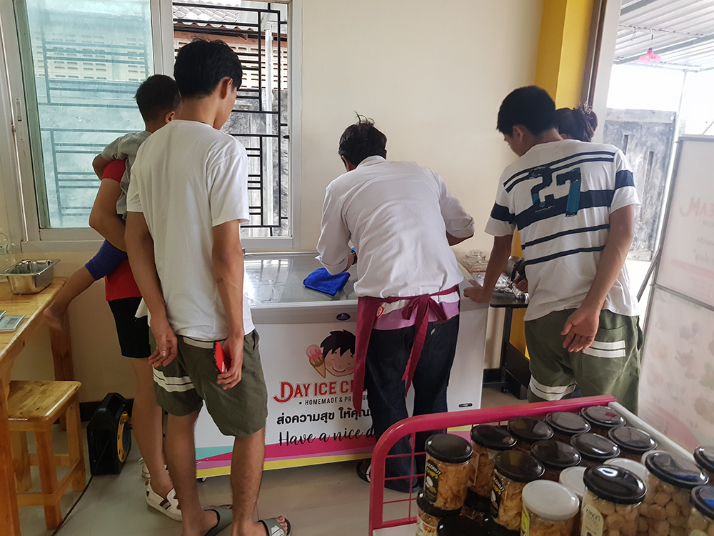 ร้านไอศครีม_ร้านไอศครีมที่อร่อย_ร้านไอศครีมที่อร่อยที่สุดในไทย_เดย์ไอศครีม